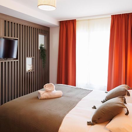 Appart'Hotel Le Corot - Acces Autonome - Saint-Junien Centre Extérieur photo