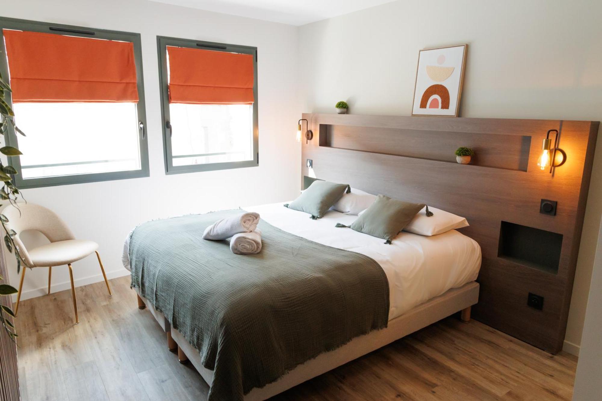 Appart'Hotel Le Corot - Acces Autonome - Saint-Junien Centre Extérieur photo